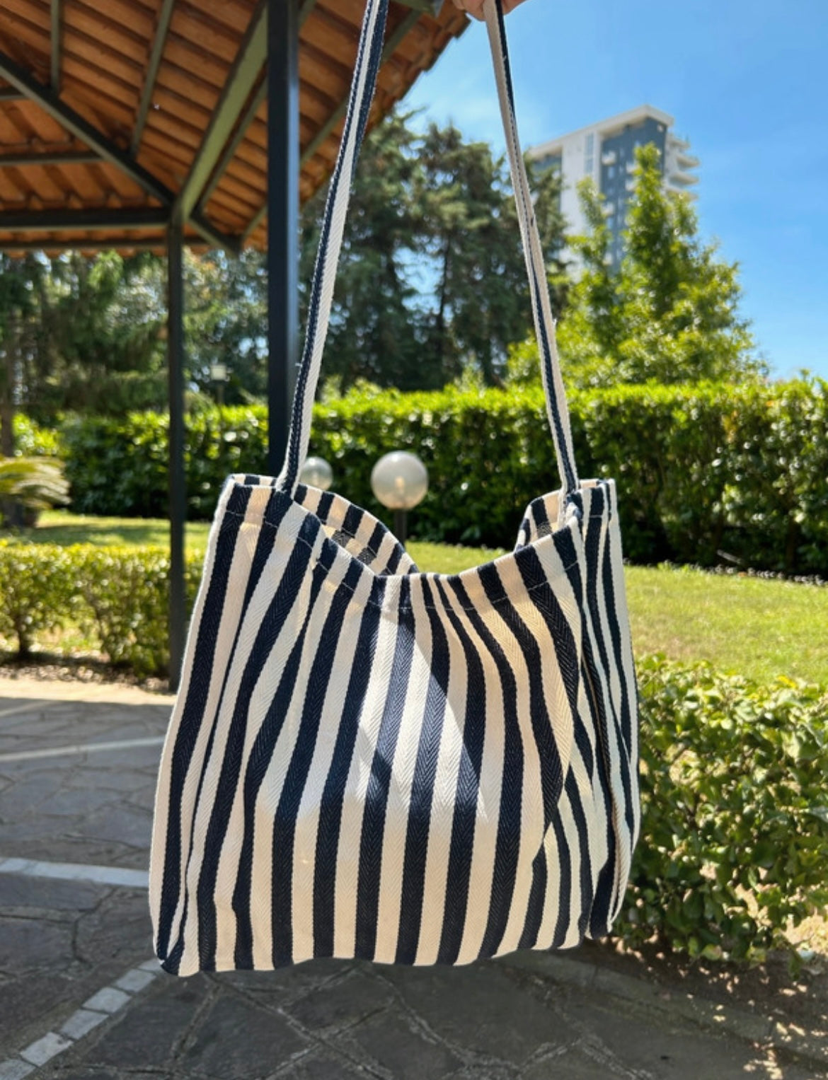Shopper righe bianche e blu