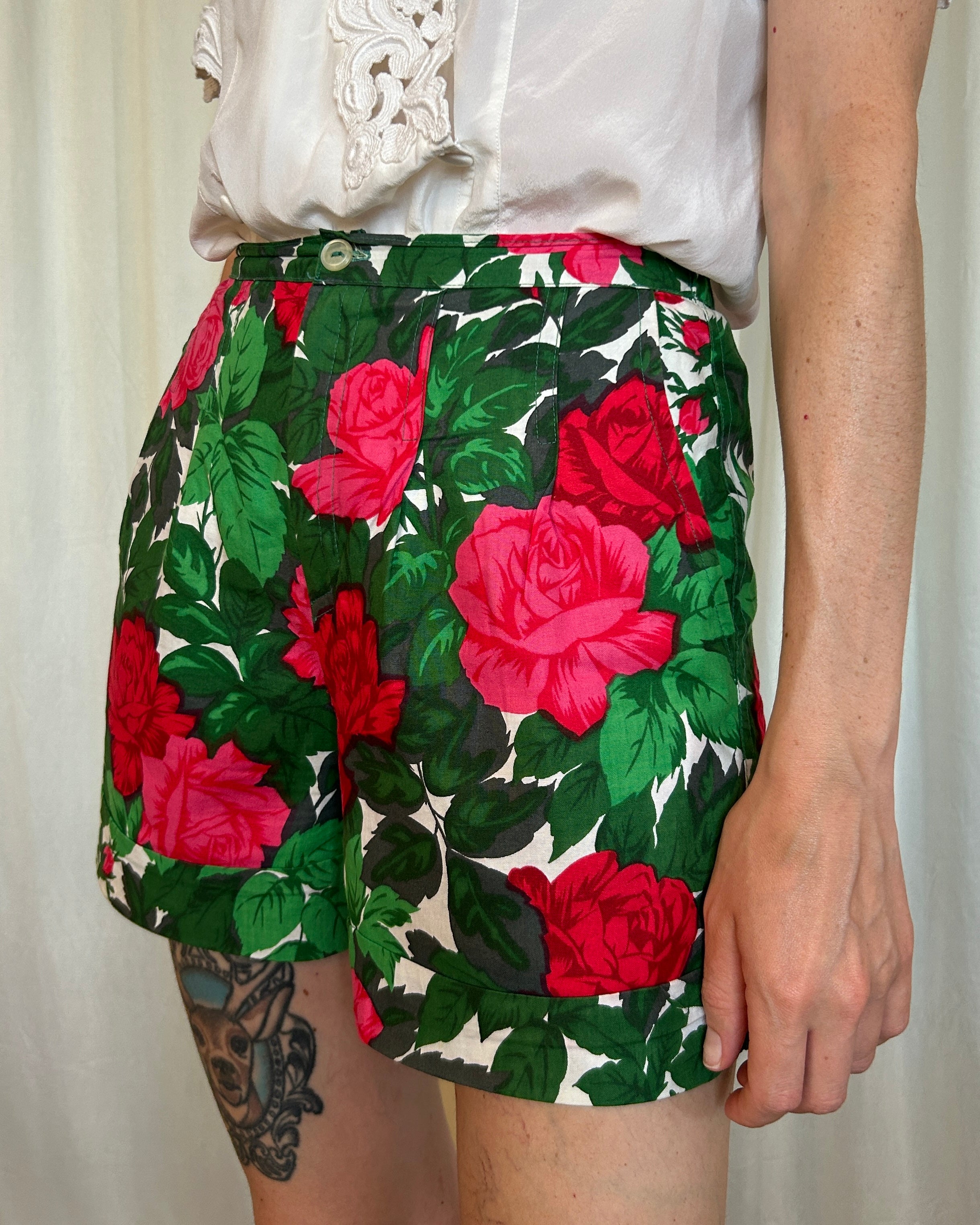 Shorts rose