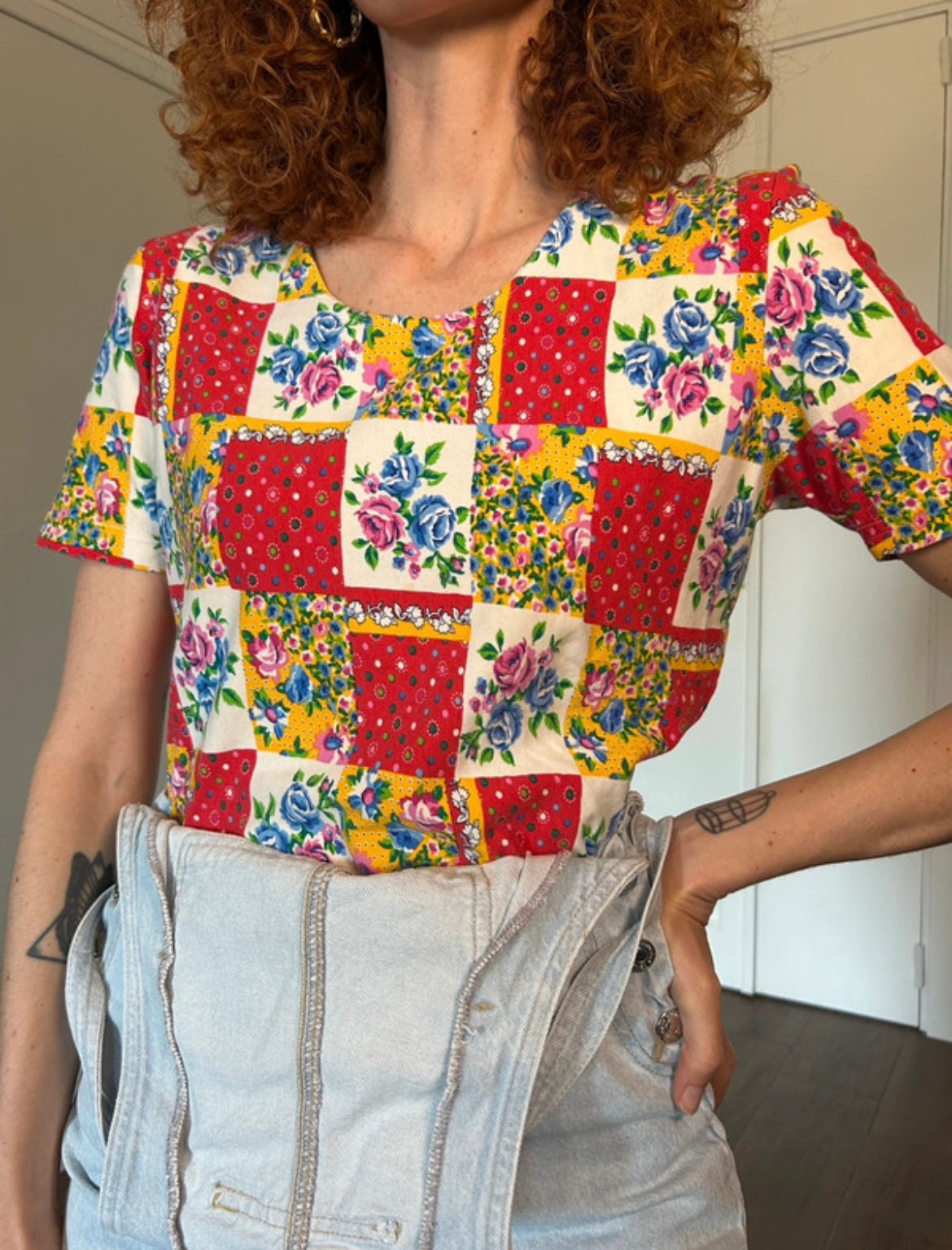 T-shirt a fiori