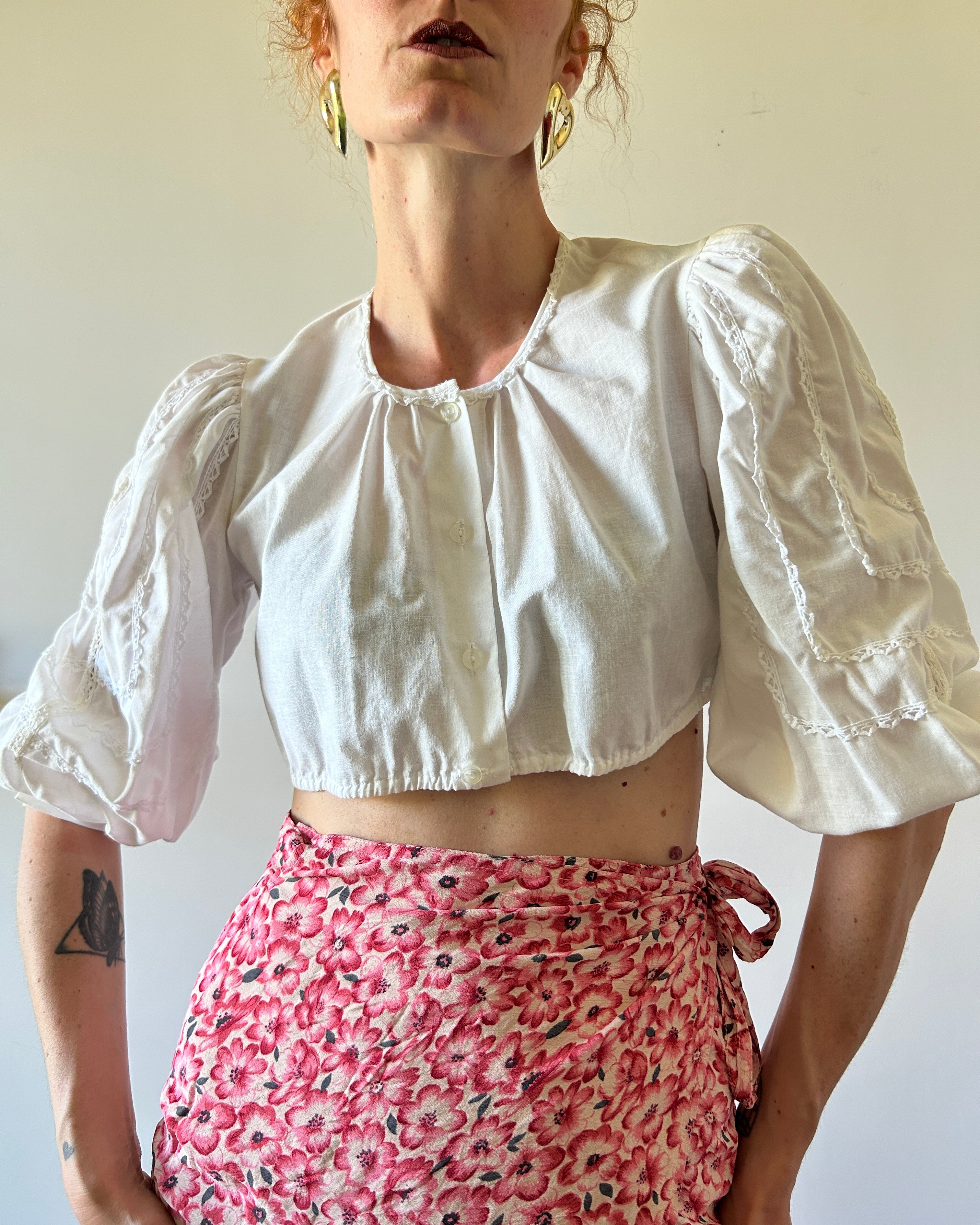 Crop top tirolese