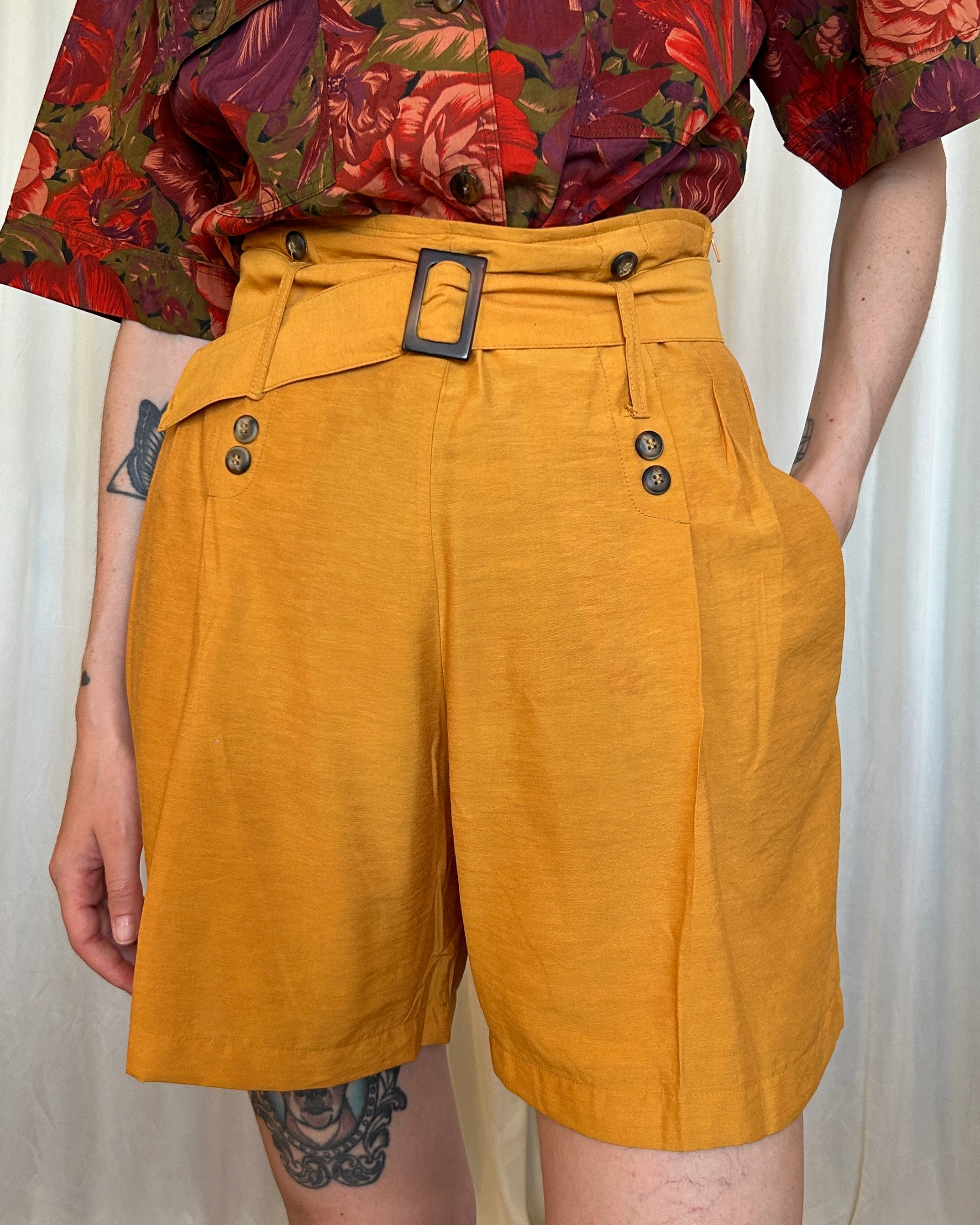 Shorts giallo