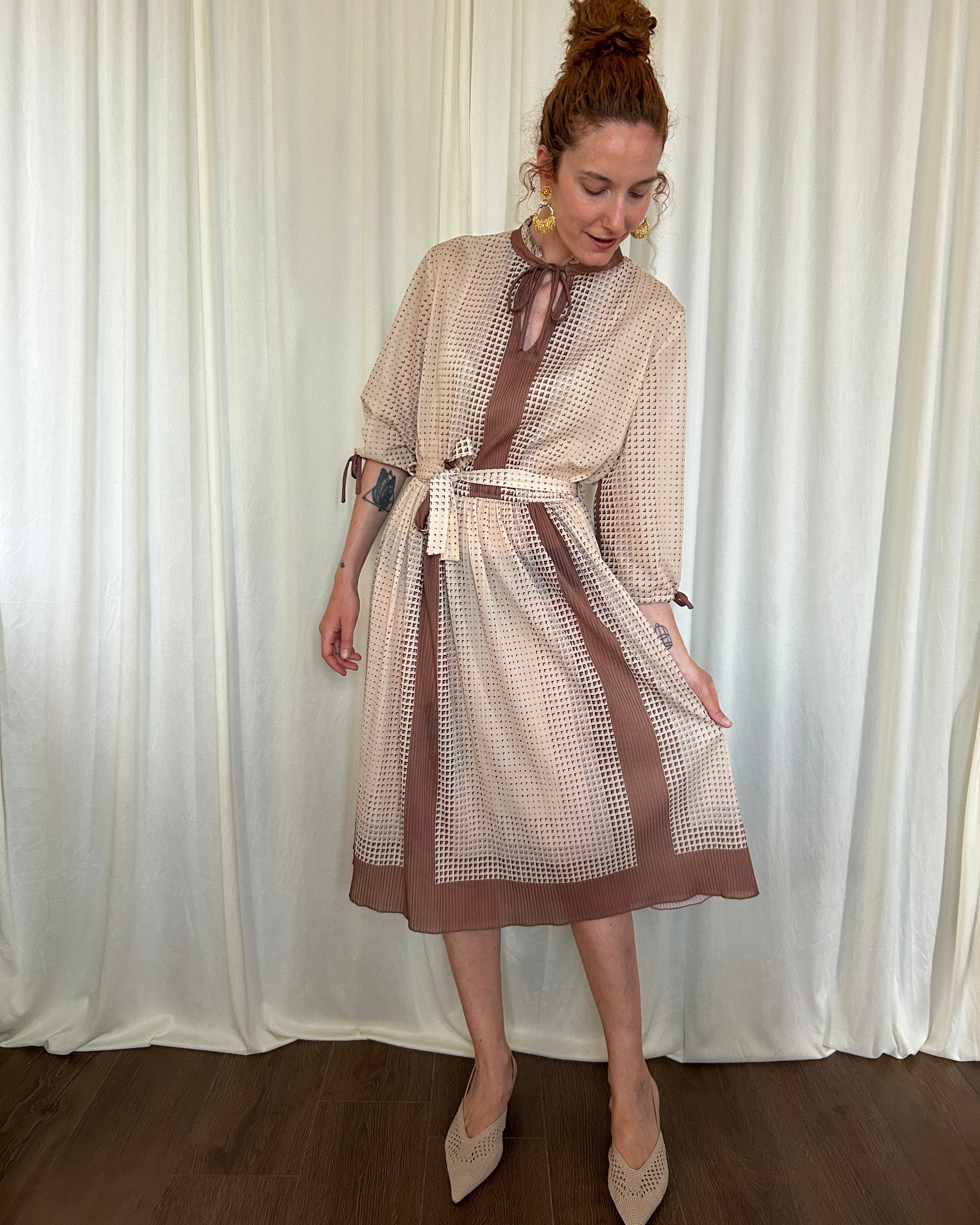Vestito beige