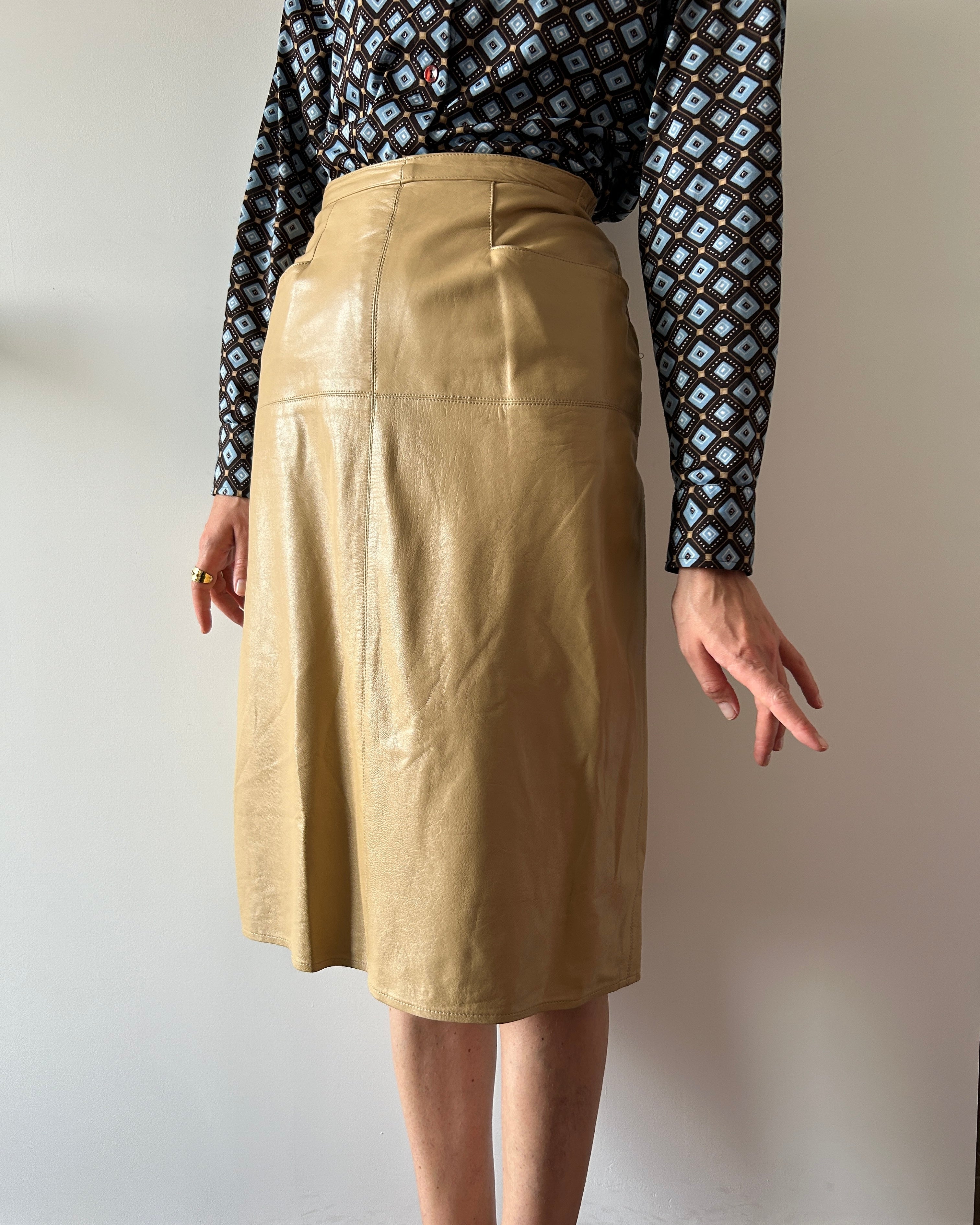 Gonna pelle beige