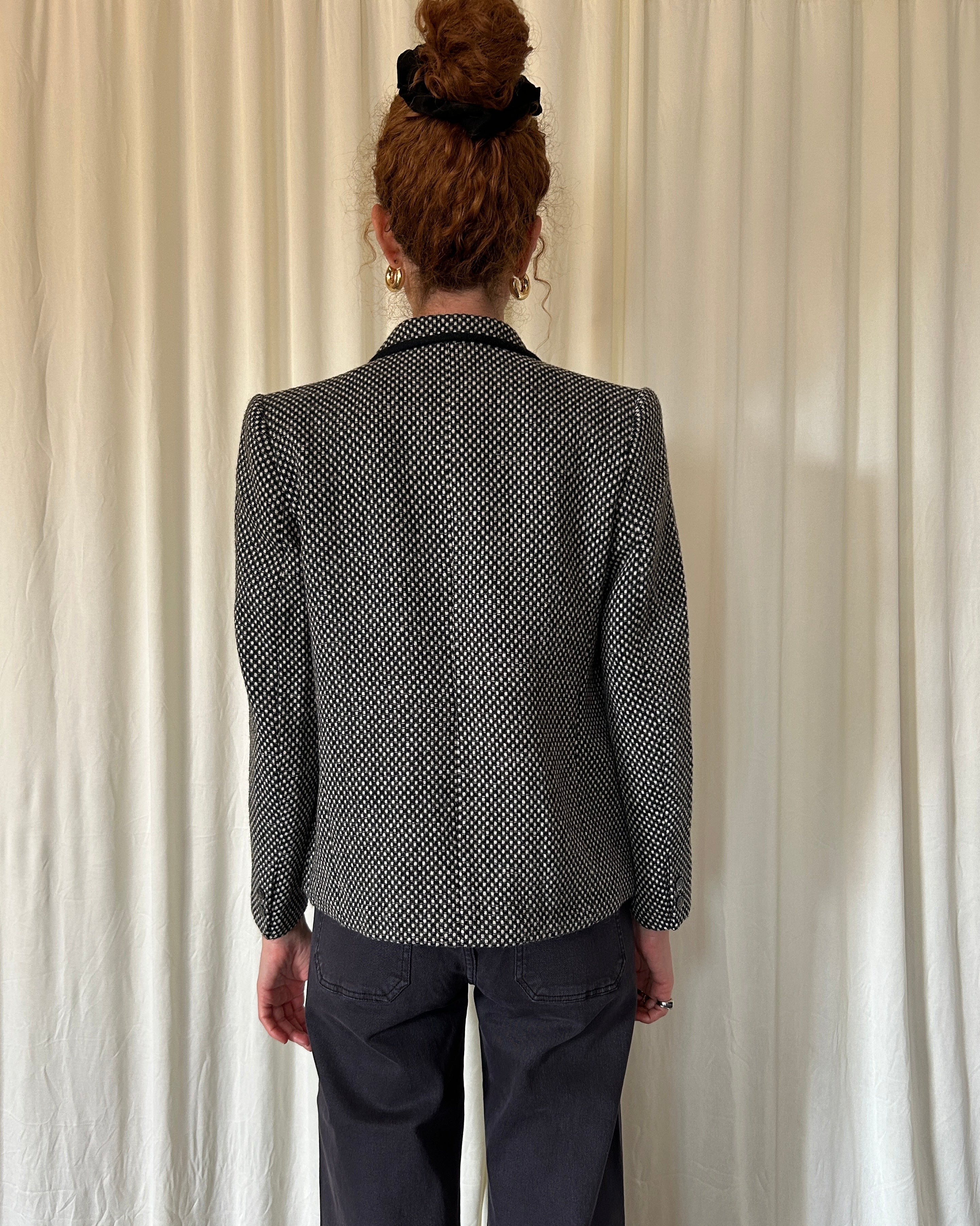 Blazer Barth