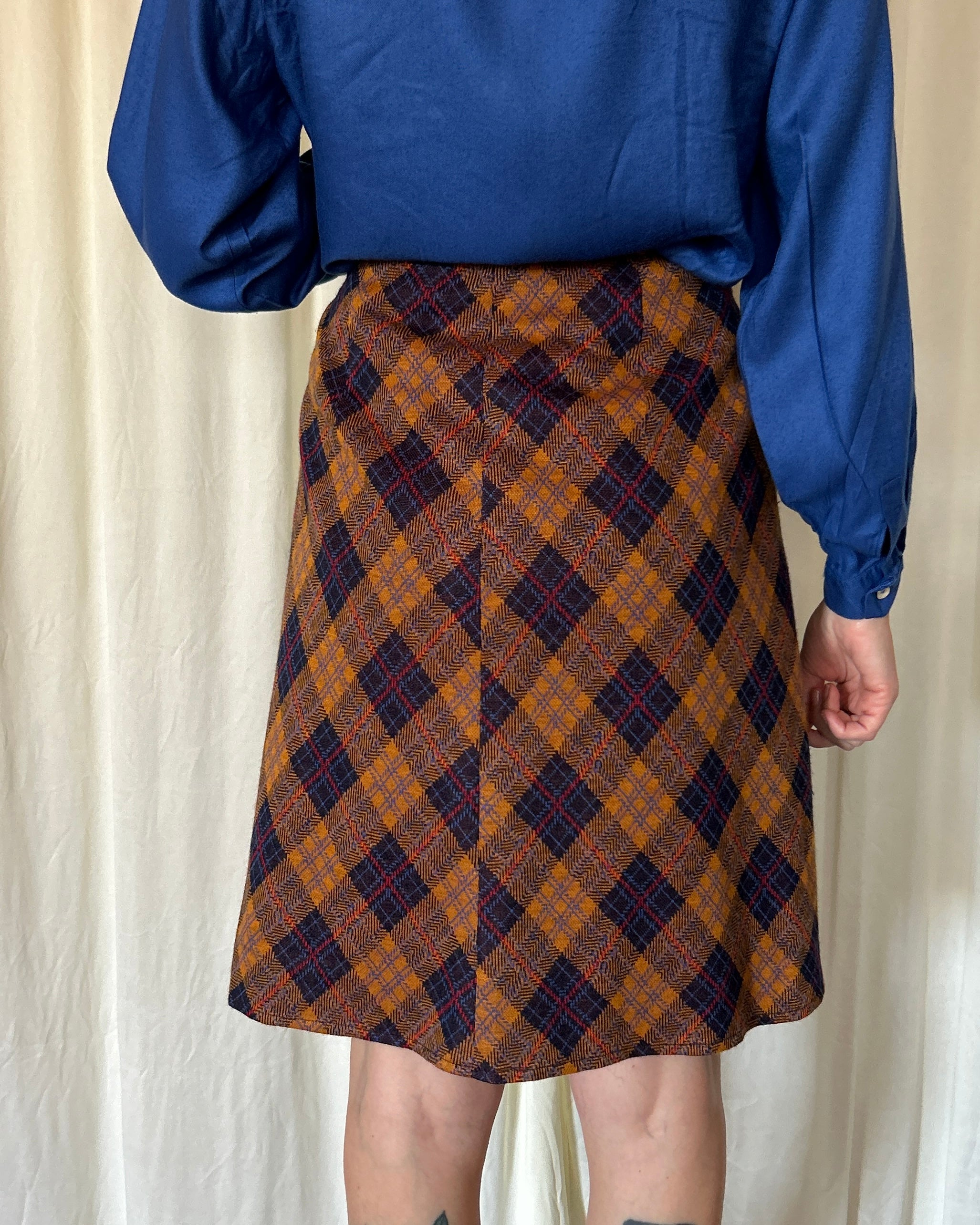 Gonna tartan blu e arancio