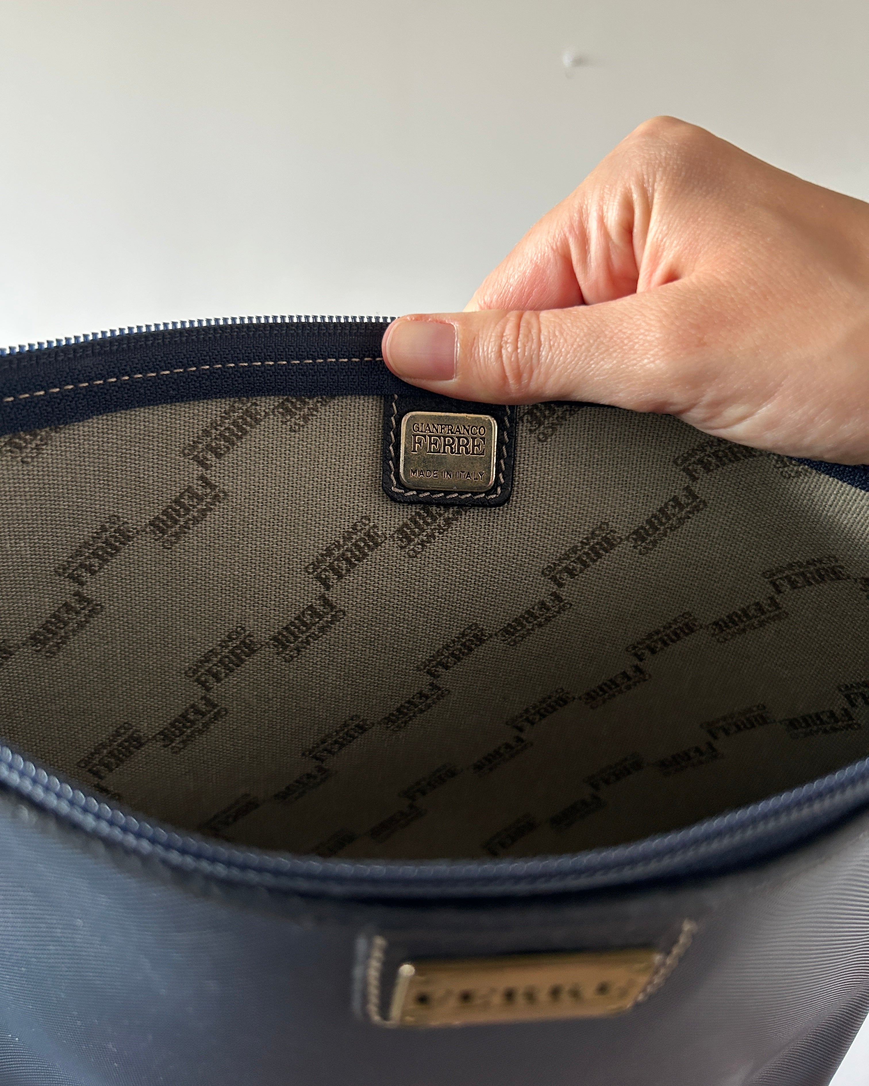 Pochette Gianfranco Ferrè