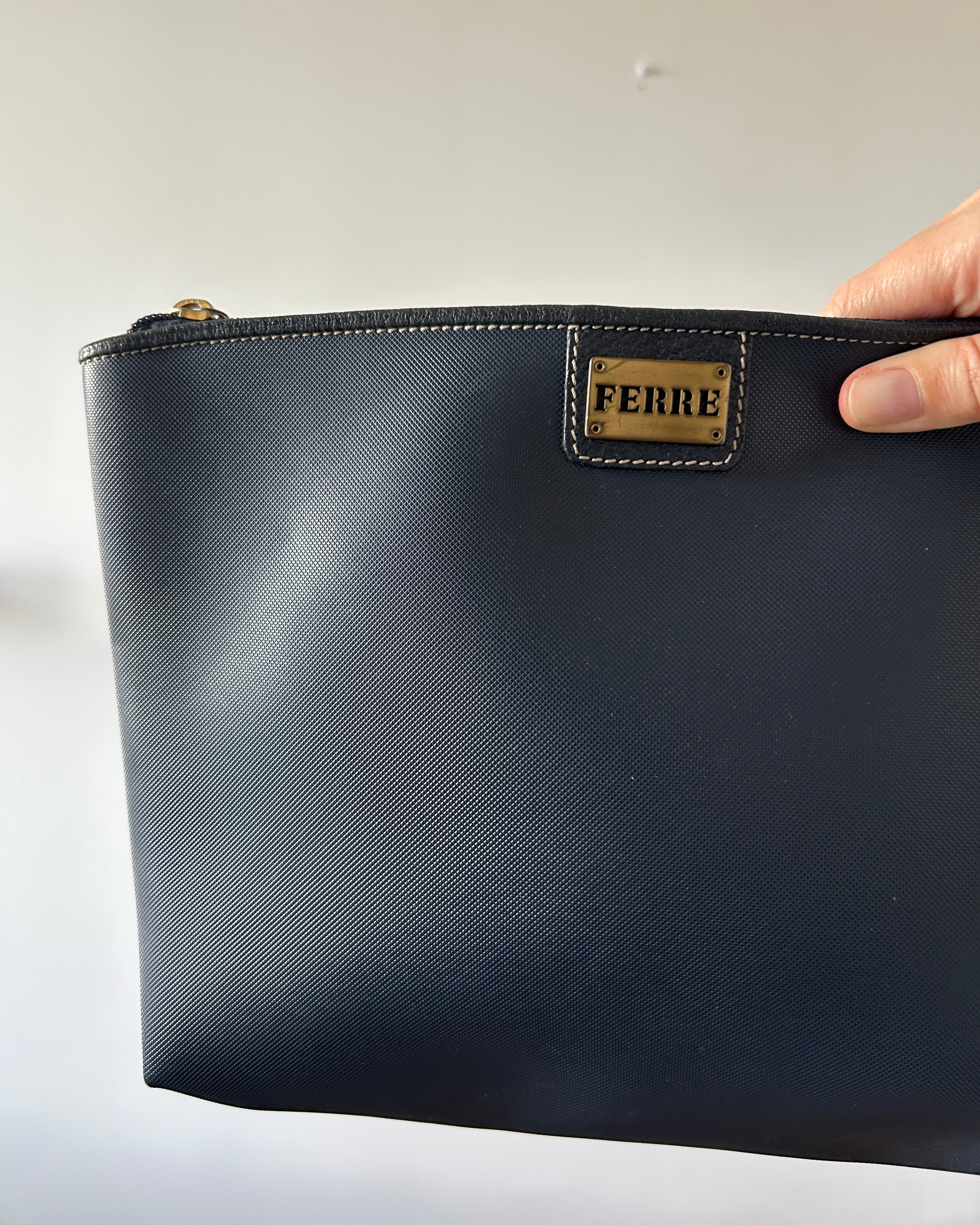 Pochette Gianfranco Ferrè